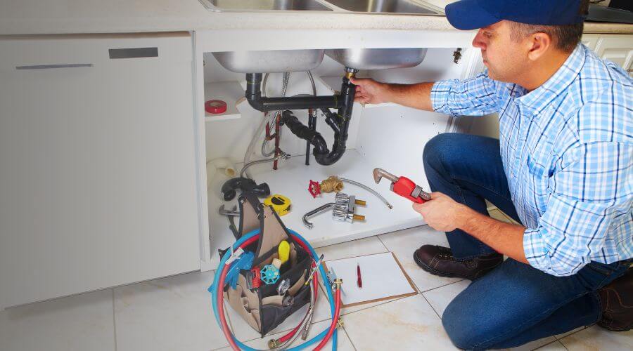 Expert burst pipe repair services in Vanzant, MO